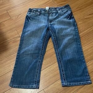 Suko Capris Size 8